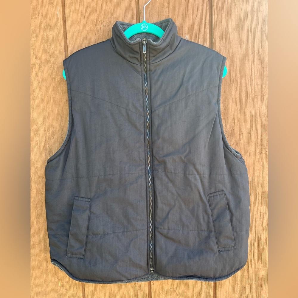 Naturalife Men's Puffer Zipper Vest
Outerwear medium